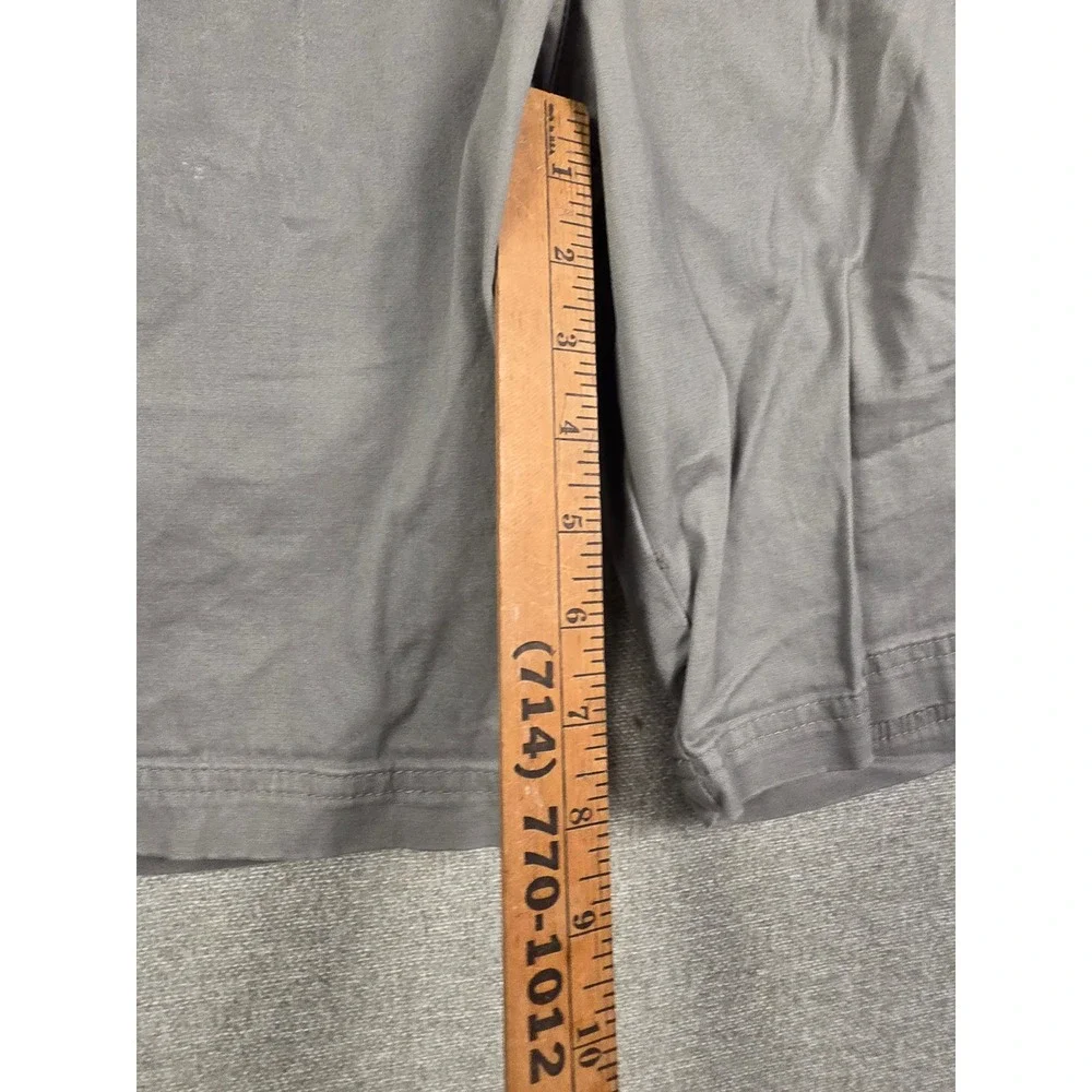 Lee X-Treme Comfort Mens Gray Chino Shorts Size 32 Stretch Flat Front 4183506